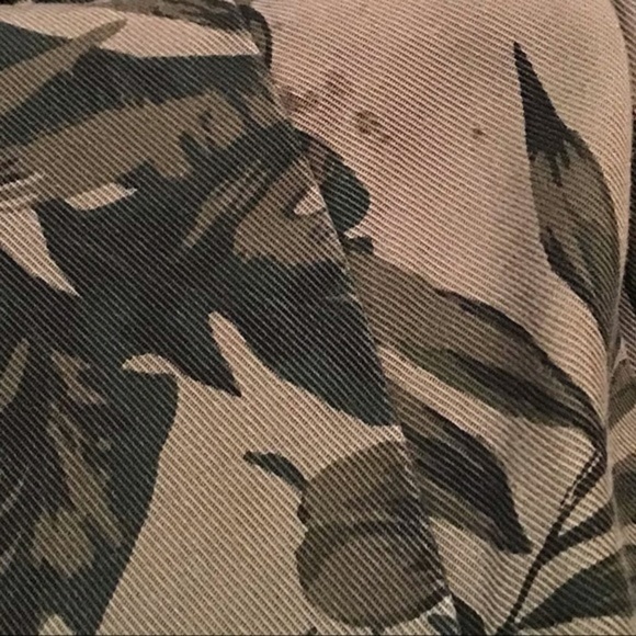 Old Navy Soft Tencel Olive Leaf Print Loose Fit Pull On Joggers, Medium - Picture 6 of 11